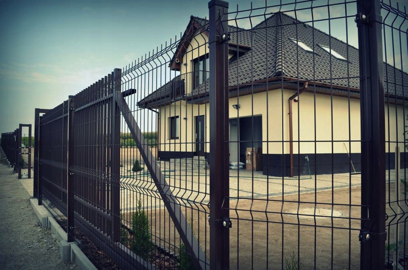 Modern fence
